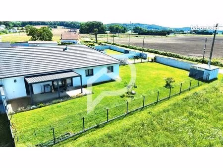 villa 4 pièces 95 m²