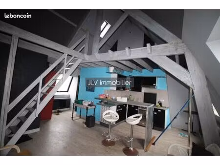 immeuble 3 pièces 217 m²