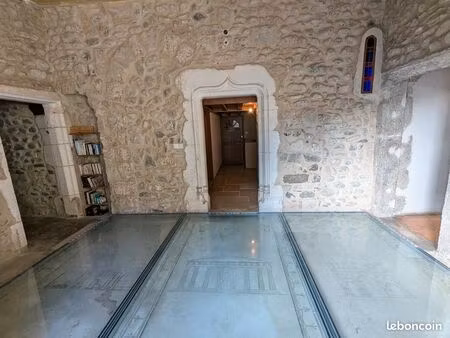 appartement loft mezzanine dans château