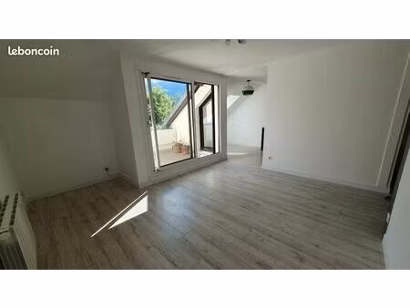 appartement t2 62m2 avec balcon