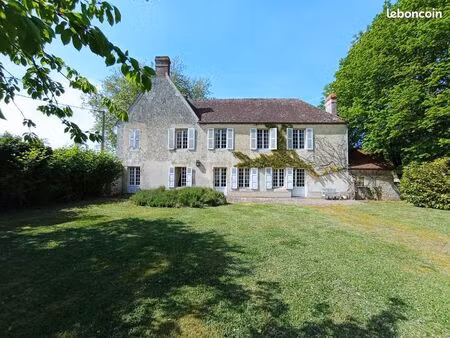 propriété 9 pièces 240 m²