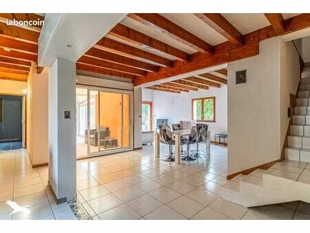 maison 7 pièces 133 m²
