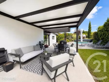 maison 6 pièces 169 m²