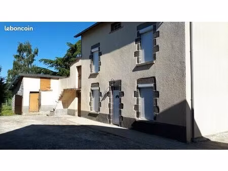 maison avec grand terrain