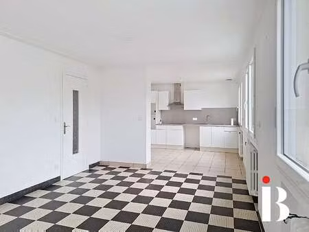 location maison à couëron (44220) : à louer / 77m² couëron