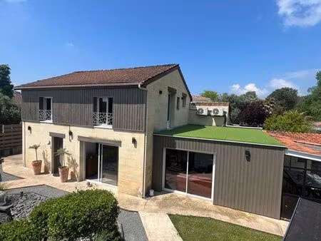 maison 4 pièces 150 m2