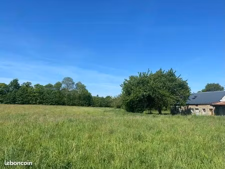 la manche - maison de 3 chambres récemment rénovée à vendre avec un peu moins de 6 acres d