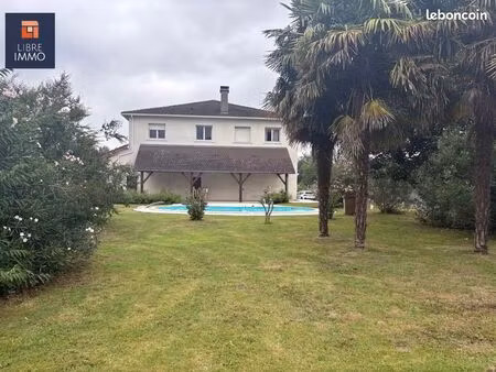 maison 9 pièces 282 m²