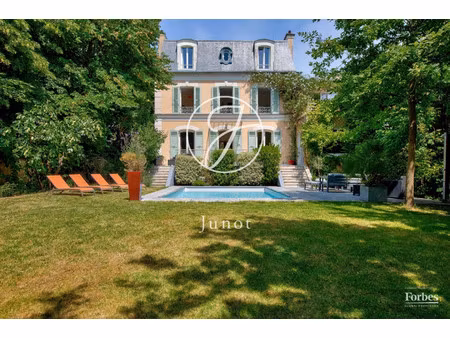 maison de luxe à vendre dans le quartier bord de seine-les martinets