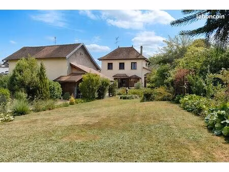 location maison saint didier de la tour