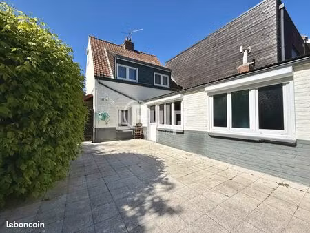 maison 6 pièces 95 m²