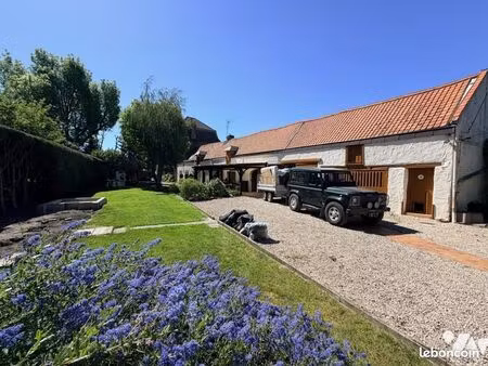maison 5 pièces 208 m²