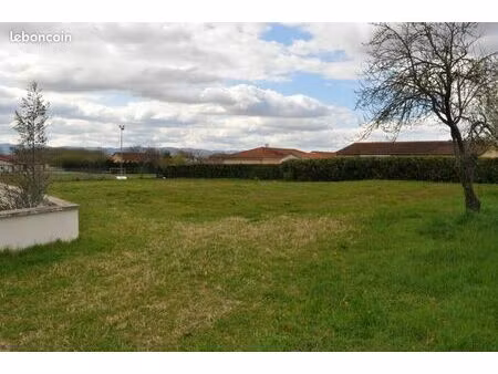 terrain 1 087 m² montmerle sur saone