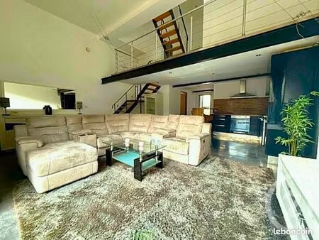 loft 5 pièces 115 m²