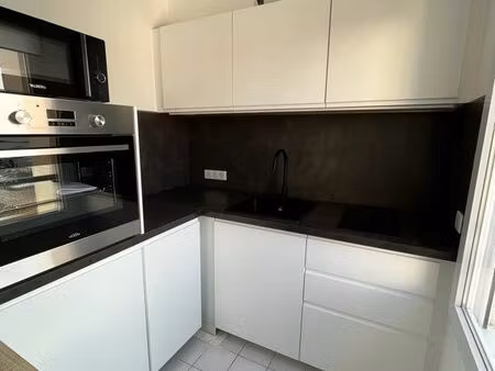 ? studio lumineux à louer – 25m² – rue coquebert