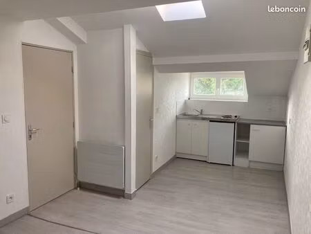 studio  16 m2  t1  rue st alban riorges