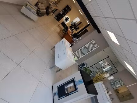 local commercial