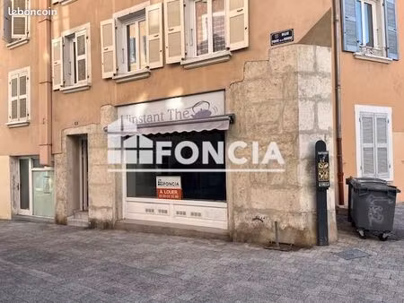 location - local commercial - 63 m² - 7 200 /an hc ht -