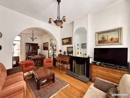 maison 7 pièces 157 m²