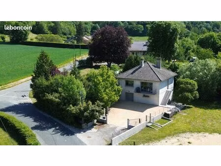maison 3 pièces 140 m²