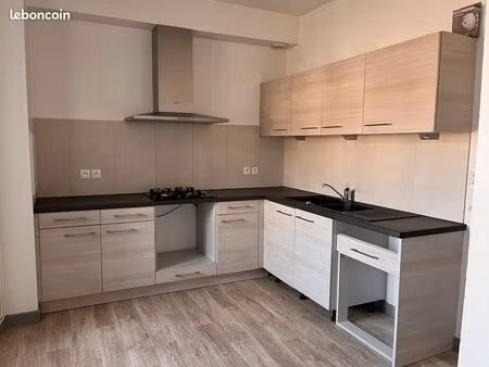 location maison mitoyenne 102m2 centre veauche