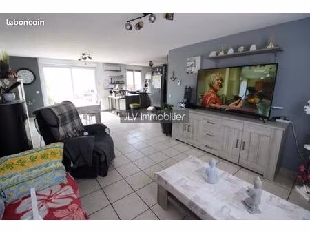 maison 8 pièces 95 m²