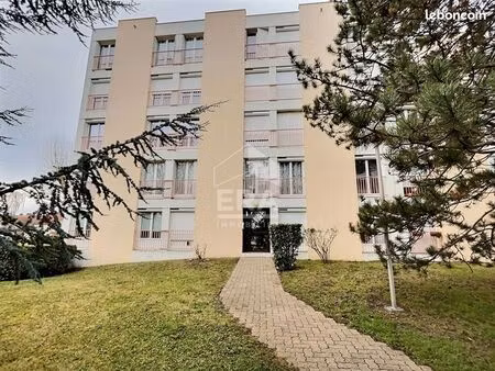 appartement 3 pièces 72 m²