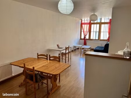 bel appartement meublé proche université