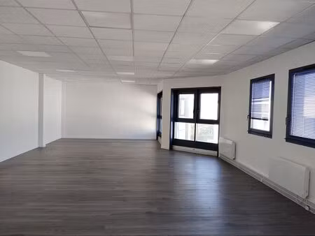 bureaux 78 m² st quentin fallavier