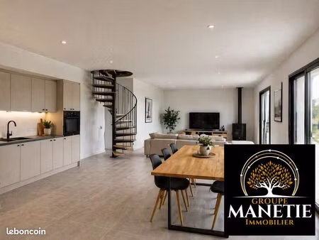 maison 3 pièces 154 m²