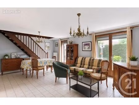 maison 4 pièces 75 m²
