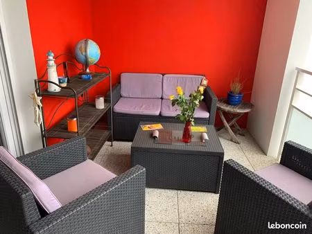 anglet appt t3 spacieux et très lumineux avec terrasse et pkg en ssol