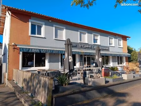 ensemble immobilier commerce + maison