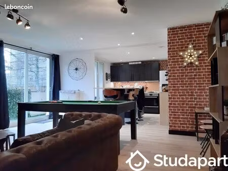 chambre 1 pièce 11 m²