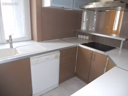 appartement a louer rue cezar bertholon 42000 st etienne