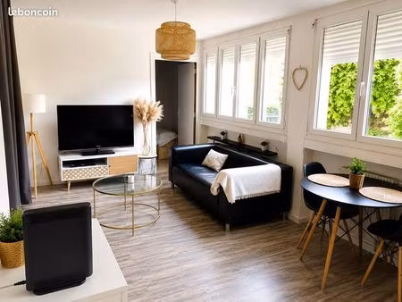 t2 lumineux avec balcon 38m2