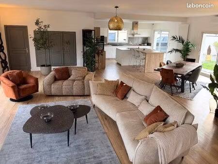 izon  superbe maison familiale