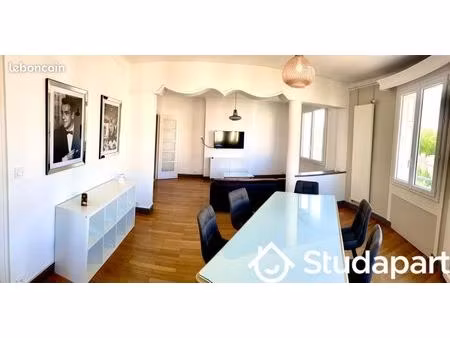 chambre 1 pièce 11 m²