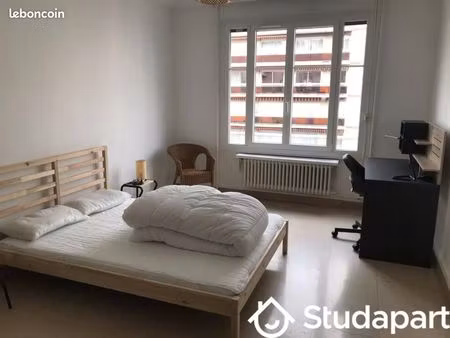 chambre 1 pièce 19 m²