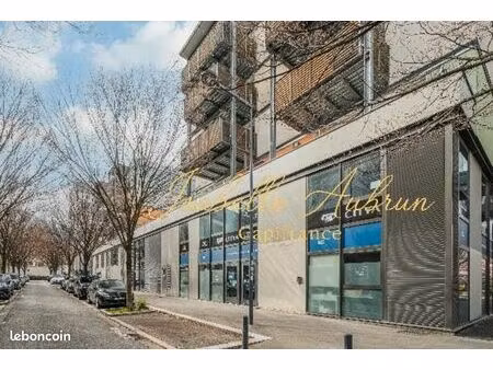 local d'activité 238 m²
