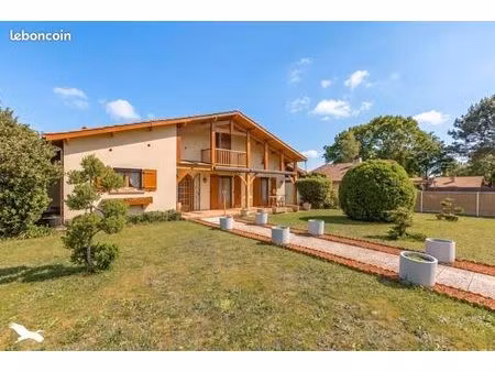 maison 4 pièces 147 m²