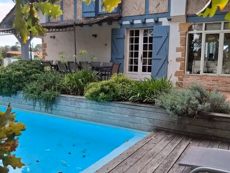 maison - 6 pieces - 140 m2
