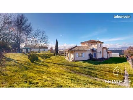 propriété 7 pièces 290 m²
