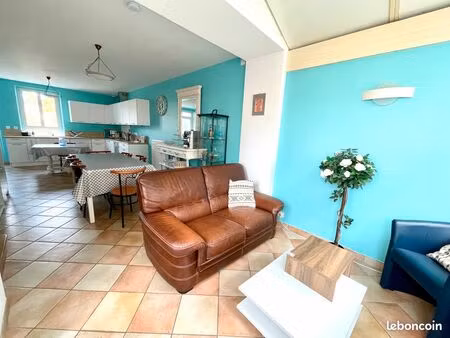 belle maison meublée  4 chambres  tout confort  110 m2