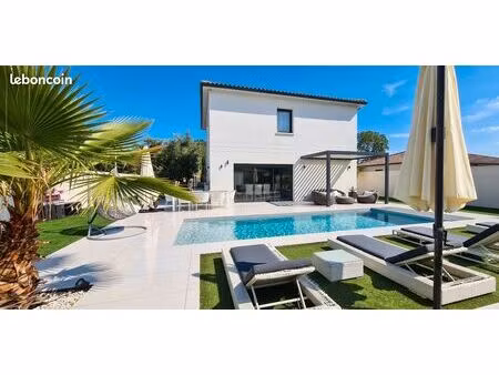 villa 4 pièces 123 m²