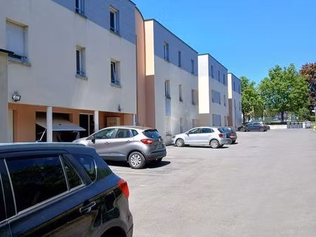 f3 à louer