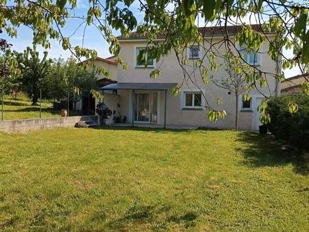 maison au tiret