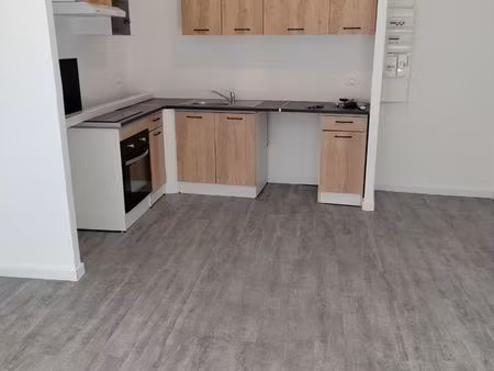 2 pièces rez-de-chaussée guitres
