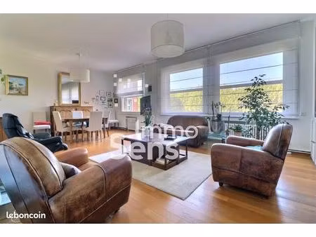 appartement 6 pièces 134 m²