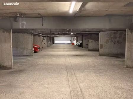 place parking sous-sol
